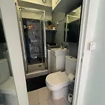 A 3 Min Du Metro Place De Clichy Διαμέρισμα *