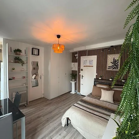 A 3 Min Du Metro Place De Clichy דירה פריז