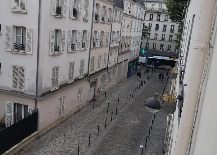 A 3 Min Du Metro Place De Clichy דירה *