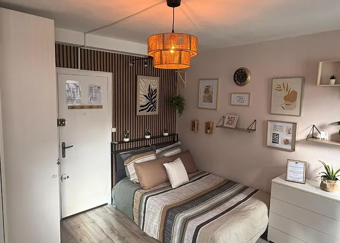 דירה A 3 Min Du Metro Place De Clichy פריז