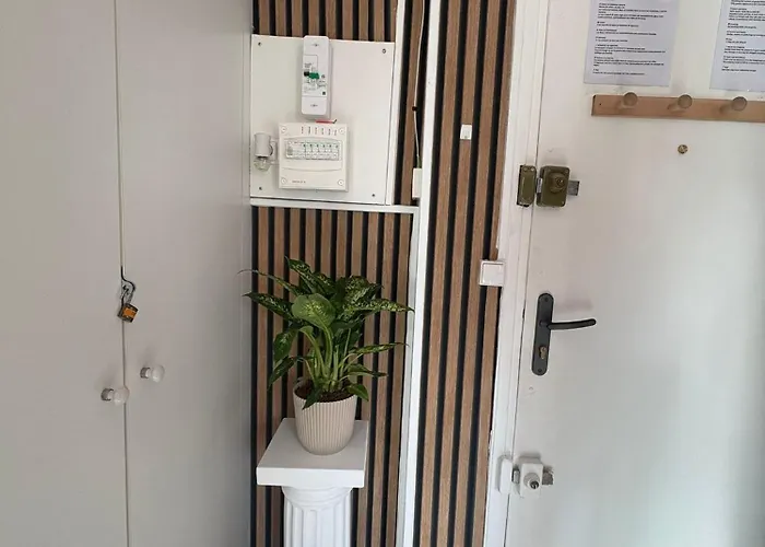 A 3 Min Du Metro Place De Clichy דירה פריז