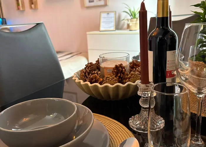 A 3 Min Du Metro Place De Clichy פריז