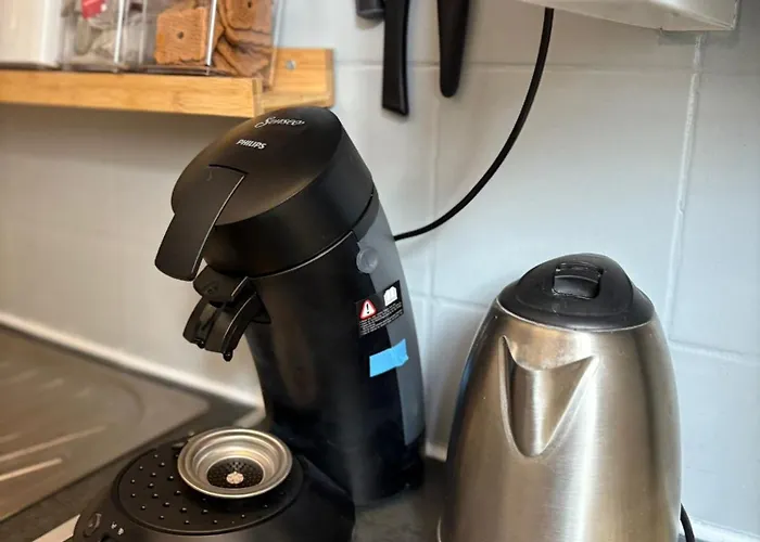 A 3 Min Du Metro Place De Clichy פריז