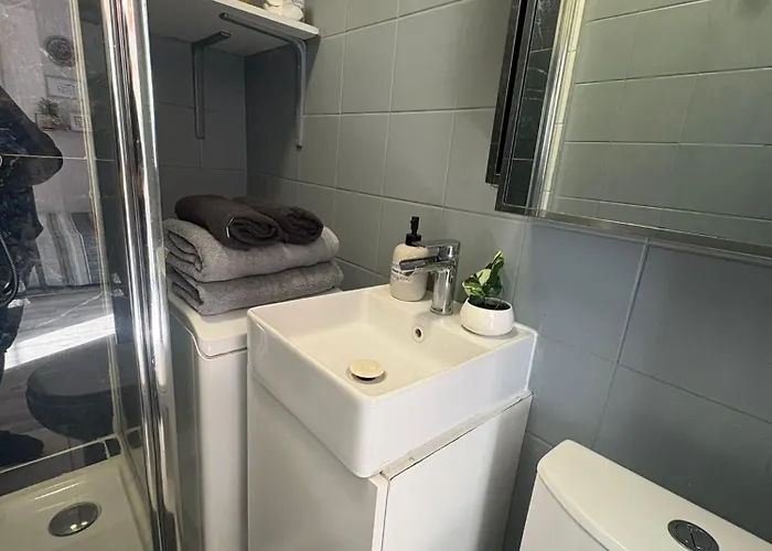 A 3 Min Du Metro Place De Clichy דירה פריז