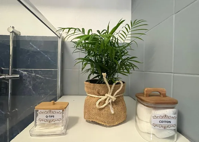 A 3 Min Du Metro Place De Clichy דירה *