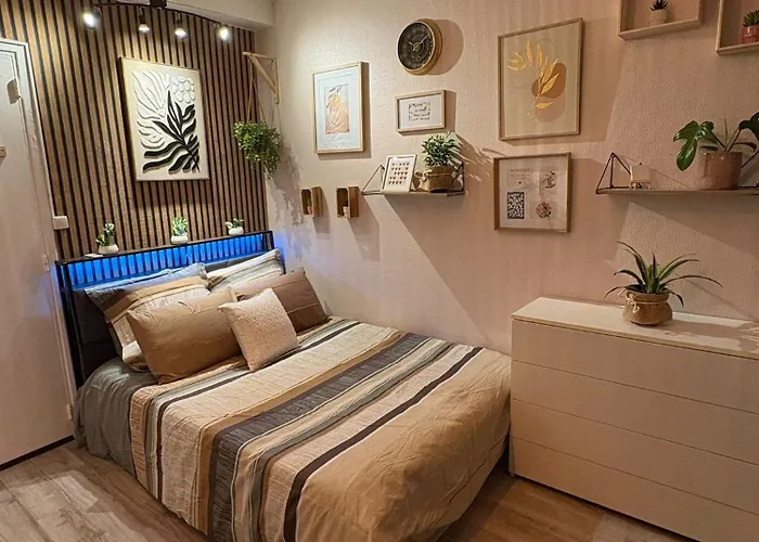 A 3 Min Du Metro Place De Clichy דירה *