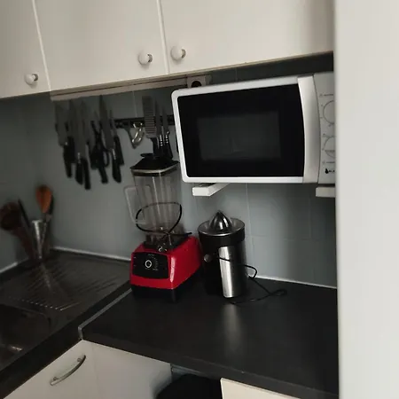 Daire Studio Charmant A 3 Min Du Metro Place De Clichy
