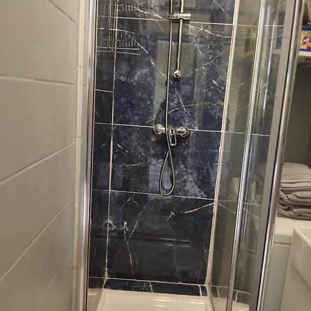 Studio Charmant A 3 Min Du Metro Place De Clichy * Paris